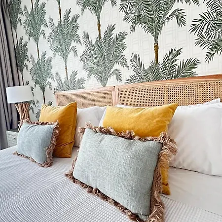 Center New And Luxurious On The 627 Marbella