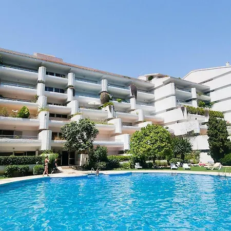 Center New And Luxurious On The 627 Marbella