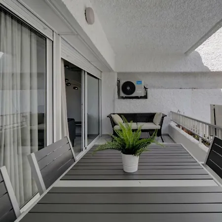 Apartment Center New And Luxurious On The 627 Marbella