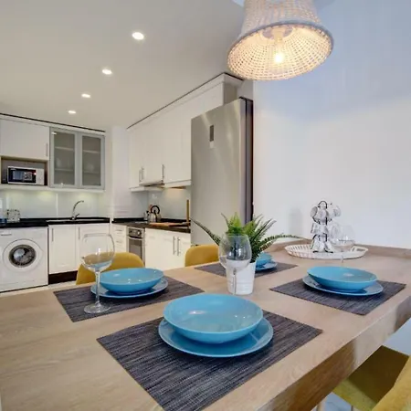 Center New And Luxurious On The 627 Apartment