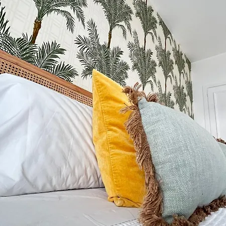 Center New And Luxurious On The 627 * 马尔韦利亚