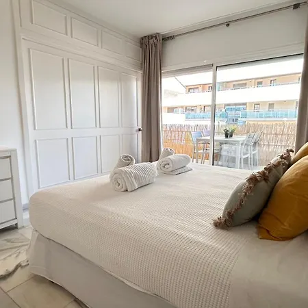 Center New And Luxurious On The 627 *