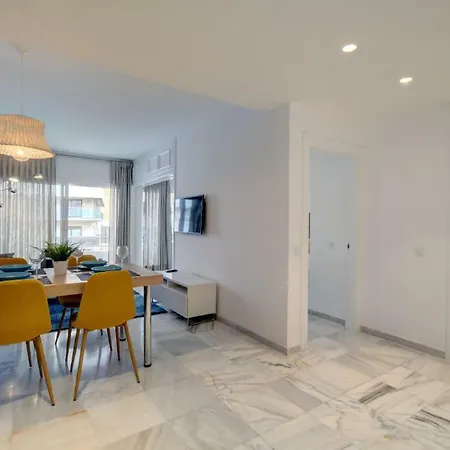 Center New And Luxurious On The 627 * Marbella