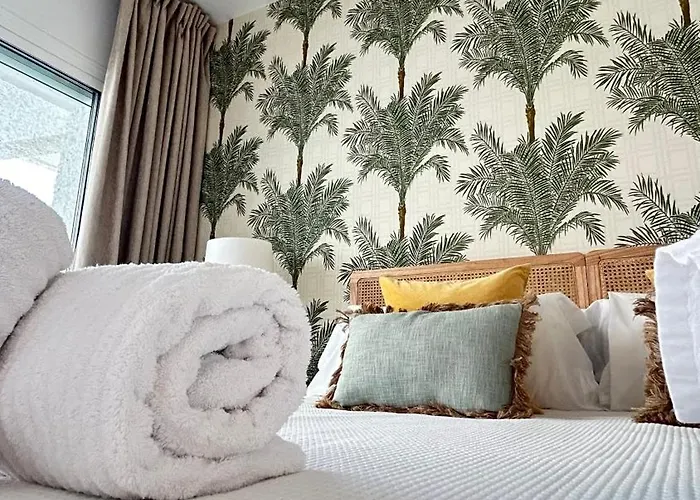 Center New And Luxurious On The 627 Marbella