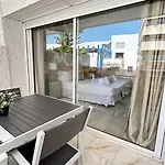 Center New And Luxurious On The 627 Apartman *