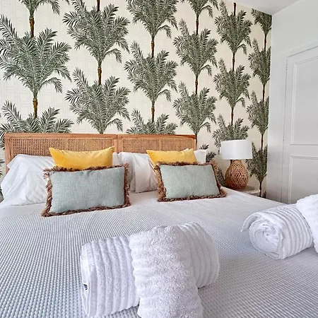 Center New And Luxurious On The 627 * Marbella