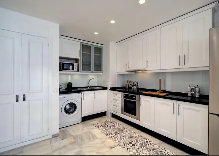 Apartment Center New And Luxurious On The 627