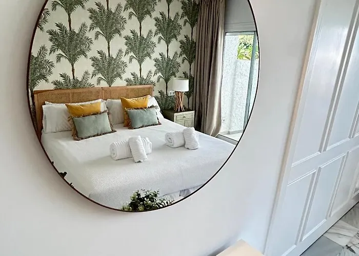 Center New And Luxurious On The 627 *