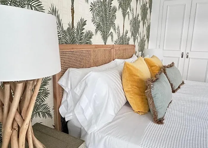 Center New And Luxurious On The 627